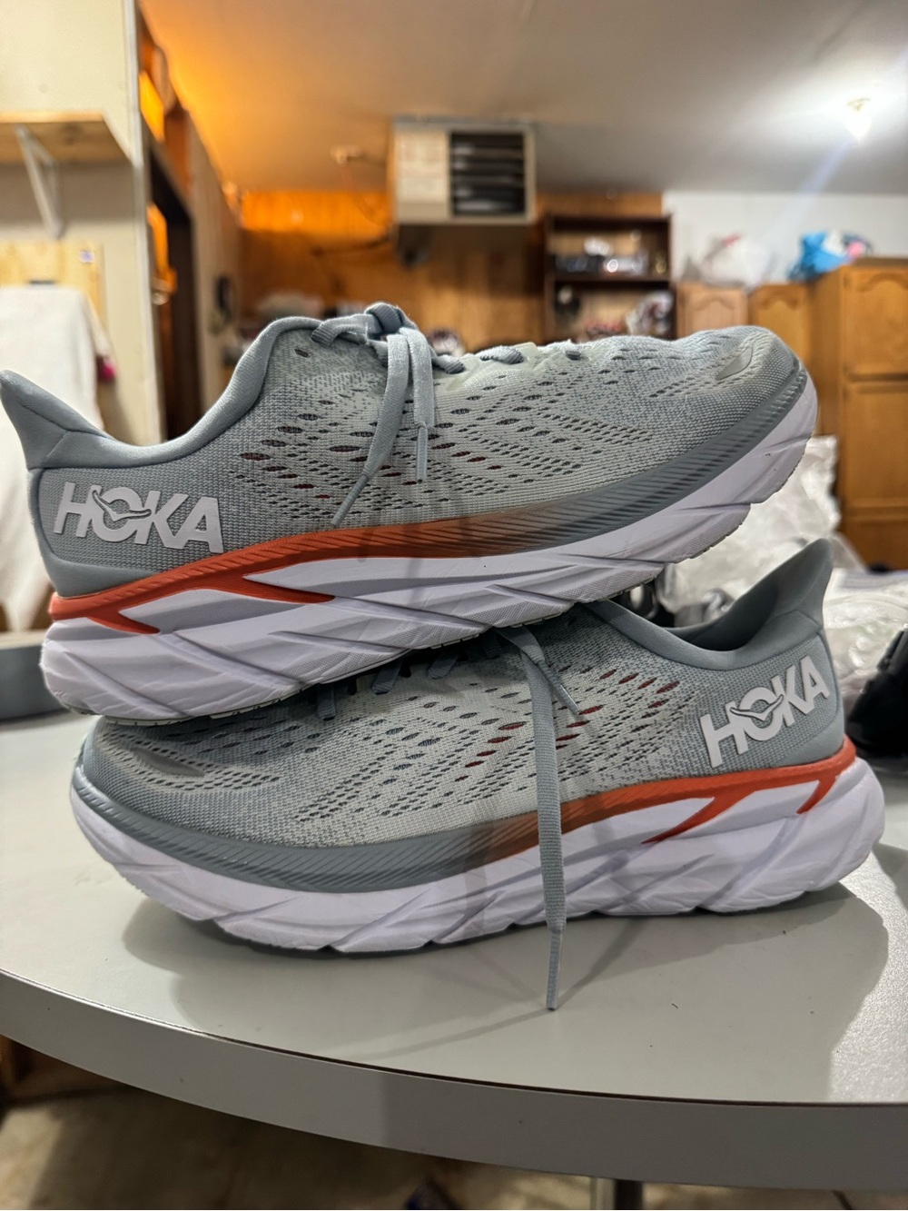 Hoka One One Women’s Clifton 8 Running Shoes Sz 8.5 B